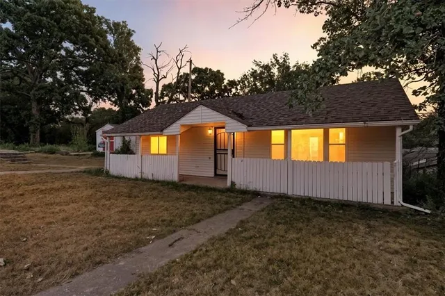 $79,900 | 31260 Highline Drive, Warsaw, MO 65355