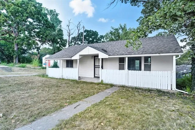 $79,900 | 31260 Highline Drive, Warsaw, MO 65355