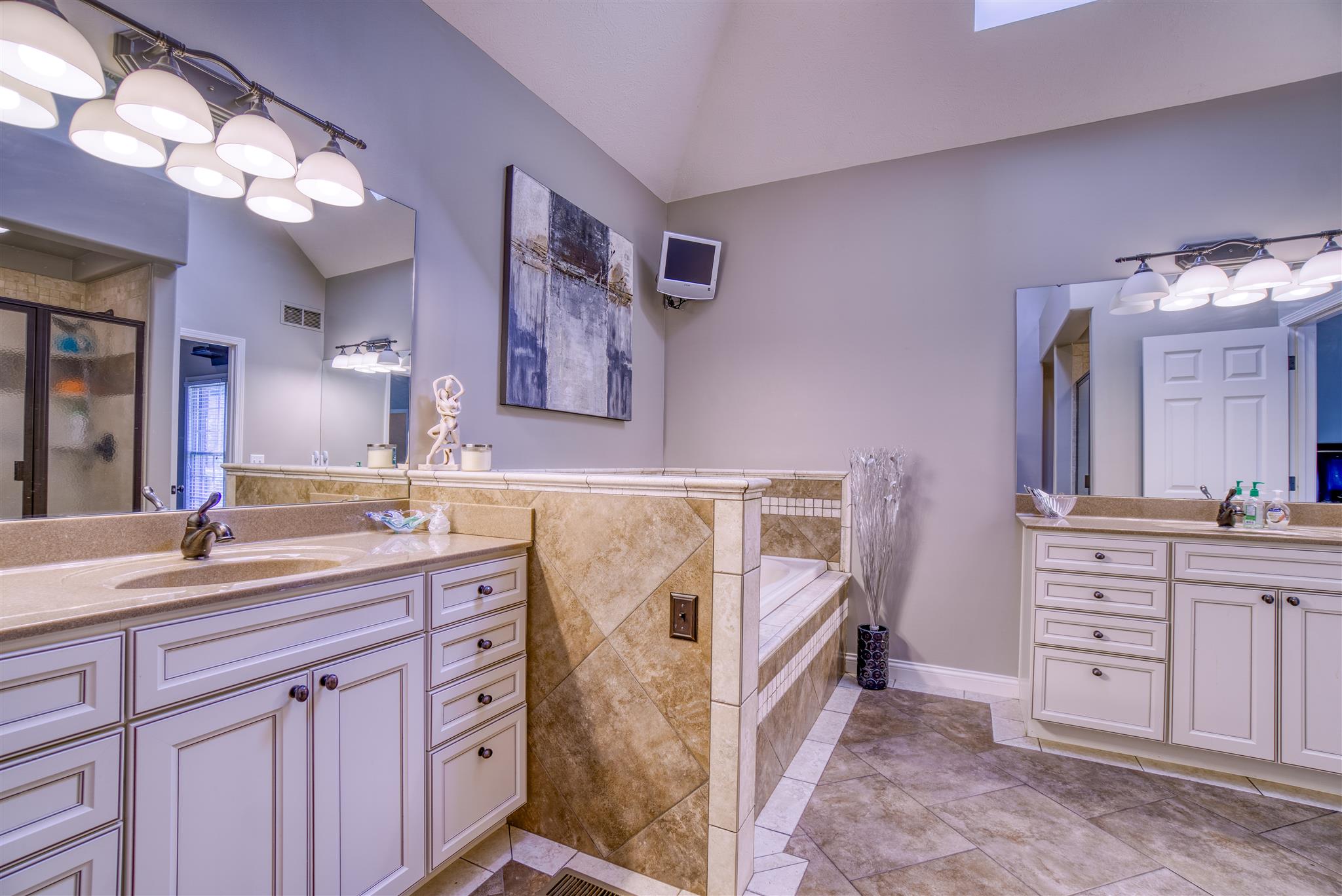 2533 Fuquay Road Newburgh, IN 47630 - Photo 12 of 36 Gallery Image 12