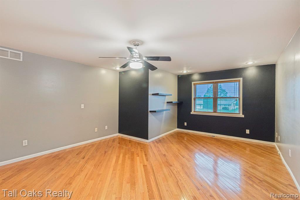 3157 Belsay Road Burton, MI 48519 - Photo 21 of 39
