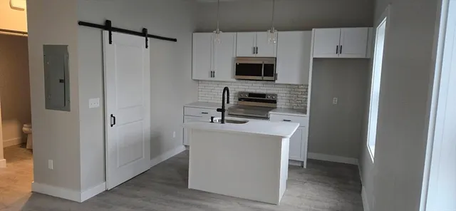 $2,000 | 222 Montaup Street, Unit B, Fall River, MA 02724