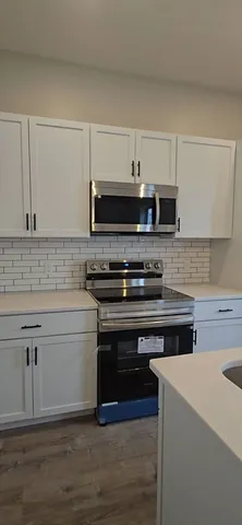 $2,000 | 222 Montaup Street, Unit B, Fall River, MA 02724