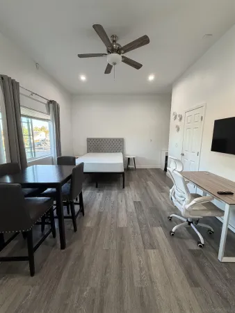 $1,500 | 4435 Summer Drive, Unit ROOM FOR RENT, Oceanside, CA 92056