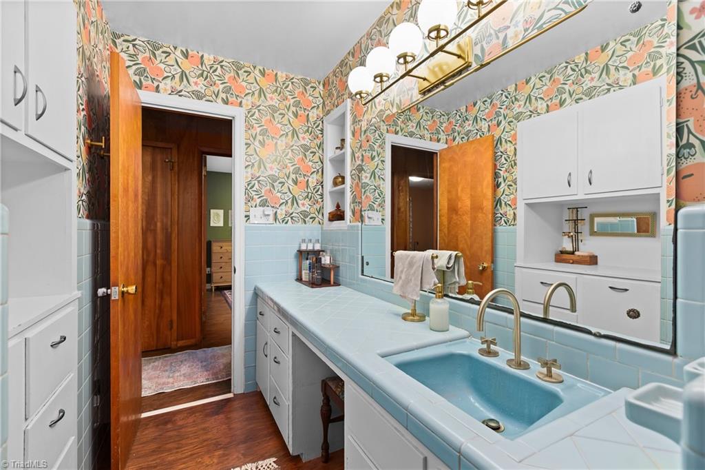 5228 Weatherly Road Greensboro, NC 27406 - Photo 27 of 48 Bathroom #1