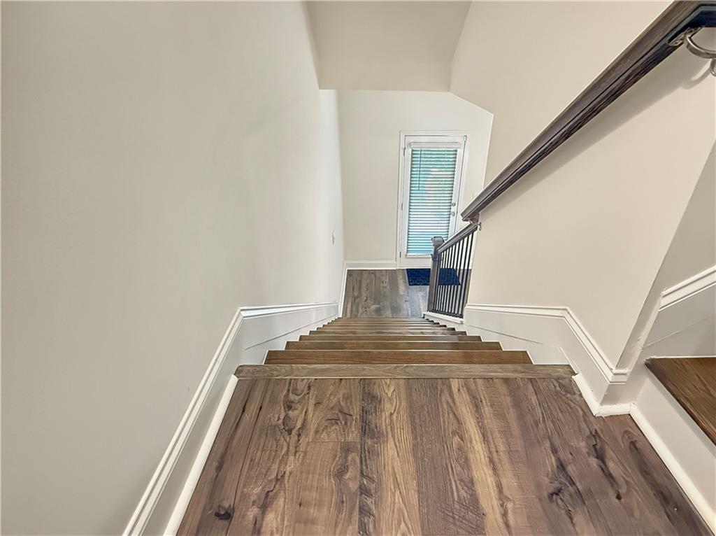 1160 Kendron Lane, Unit 16 Atlanta, GA 30329 - Photo 34 of 39 a view of entryway