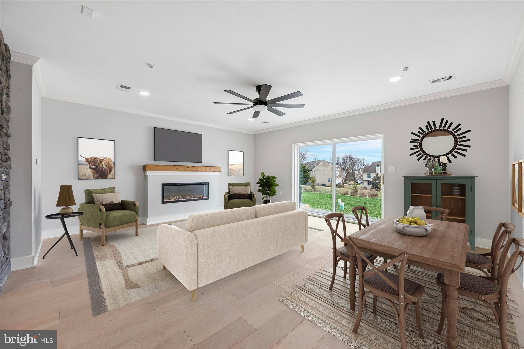 457 Greenridge Road Glenmoore, PA 19343 - Photo 6 of 20 Living room virtually staged