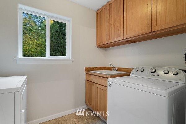 2424 Benson Road Southwest Olympia, WA 98512 - Photo 25 of 39 Gallery Image 25