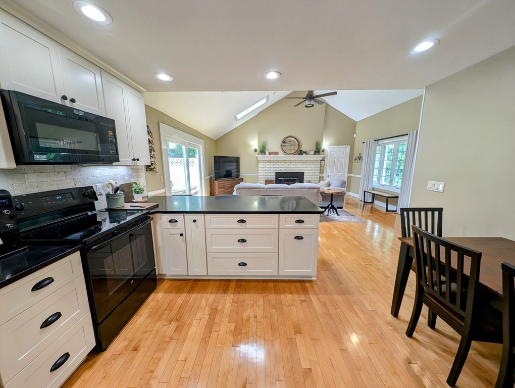 1 Stoneybrook Road Charlton, MA 01507 - Photo 7 of 42 Gallery Image 7
