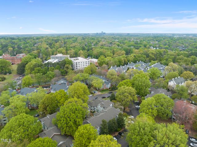 $392,000 | 1221 Westview Lane, Unit 305, Raleigh, NC 27605