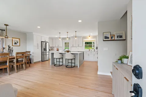 $825,000 | 5028 Briarwood Drive, Nashville, TN 37211