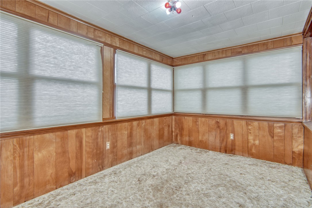 44 Maplehurst Road Irondequoit, NY 14617 - Photo 16 of 36