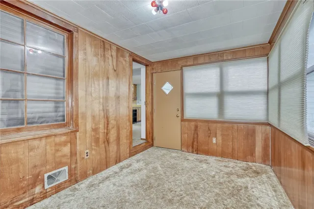 $173,100 | 44 Maplehurst Road, Irondequoit, NY 14617