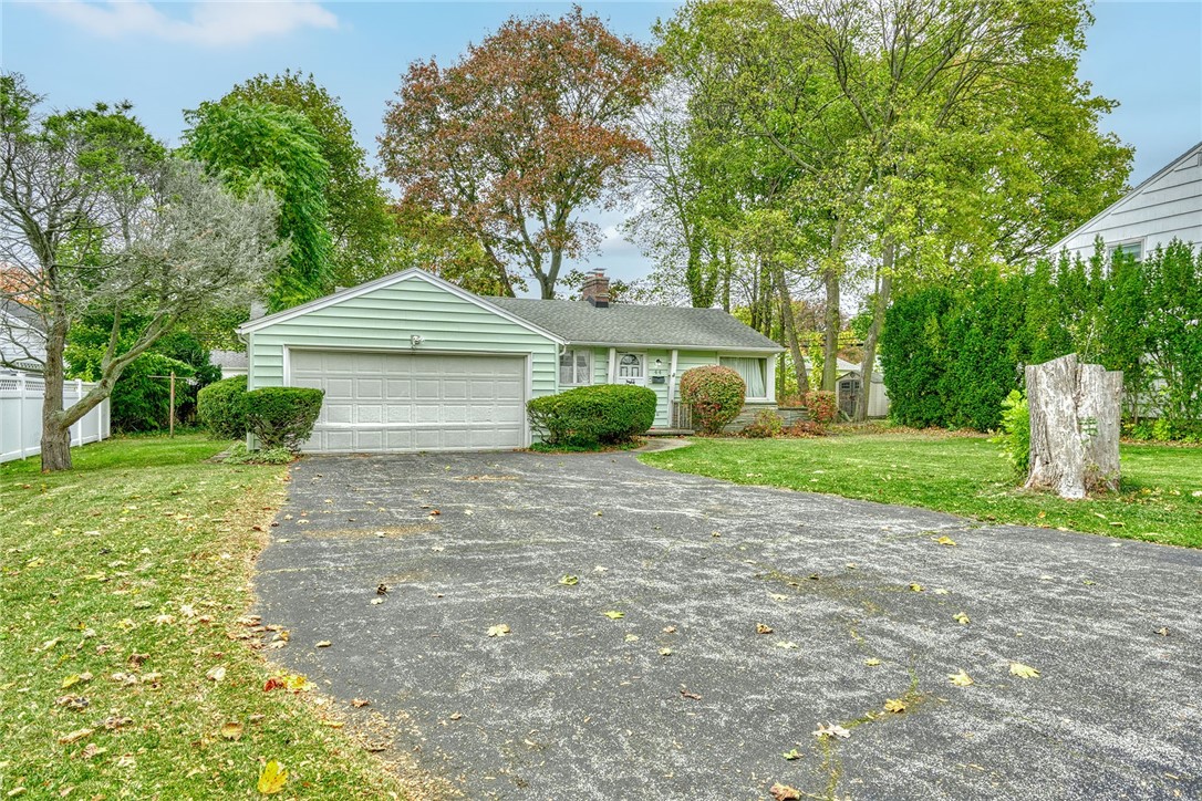 44 Maplehurst Road Irondequoit, NY 14617 - Photo 2 of 36