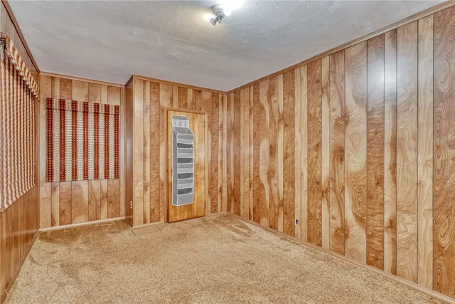 $173,100 | 44 Maplehurst Road, Irondequoit, NY 14617