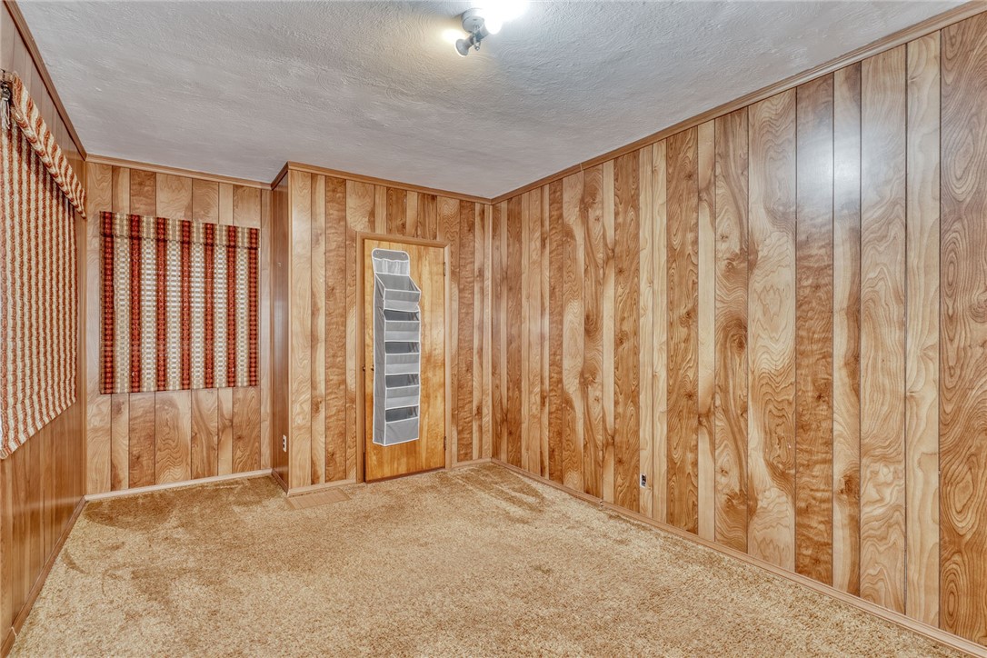 44 Maplehurst Road Irondequoit, NY 14617 - Photo 22 of 36