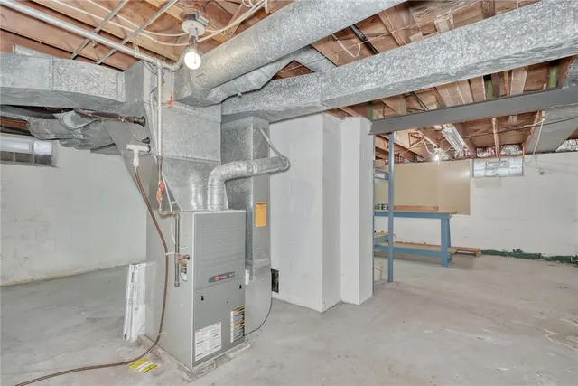 $173,100 | 44 Maplehurst Road, Irondequoit, NY 14617