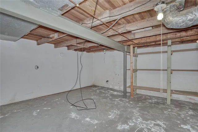 $173,100 | 44 Maplehurst Road, Irondequoit, NY 14617