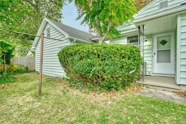 $173,100 | 44 Maplehurst Road, Irondequoit, NY 14617