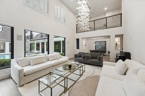 $2,995,000 | 6348 Vanderbilt Street, West University Place, TX 77005