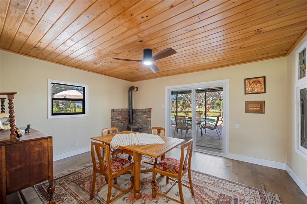 216 Corbett Road Lithia, FL 33547 - Photo 13 of 78