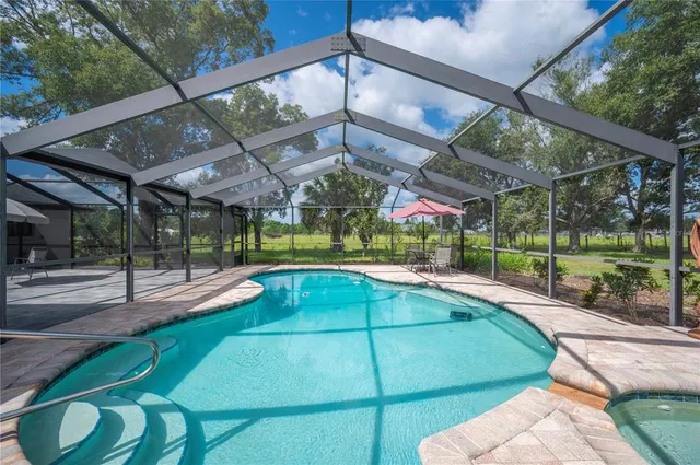 $799,900 | 216 Corbett Road, Lithia, FL 33547