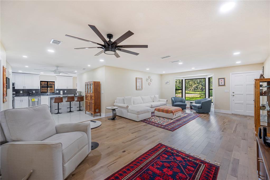 216 Corbett Road Lithia, FL 33547 - Photo 9 of 78