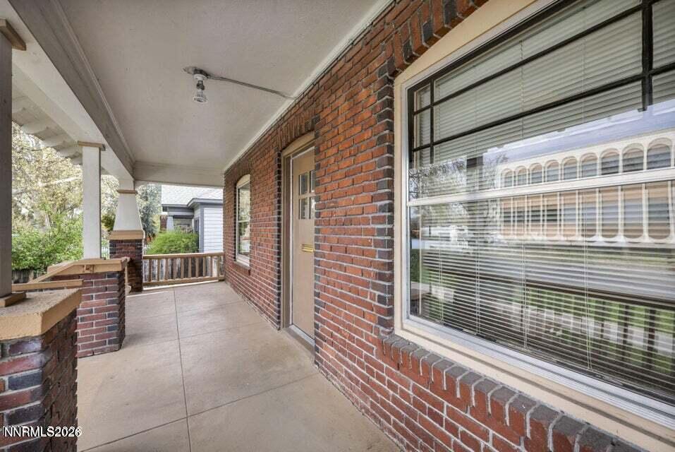 918 West 2nd Street Reno, NV 89503 - Photo 4 of 29 Vine