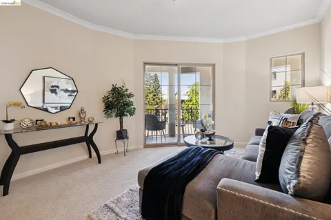 $452,000 | 1315 Alma Avenue, Unit 243, Walnut Creek, CA 94596