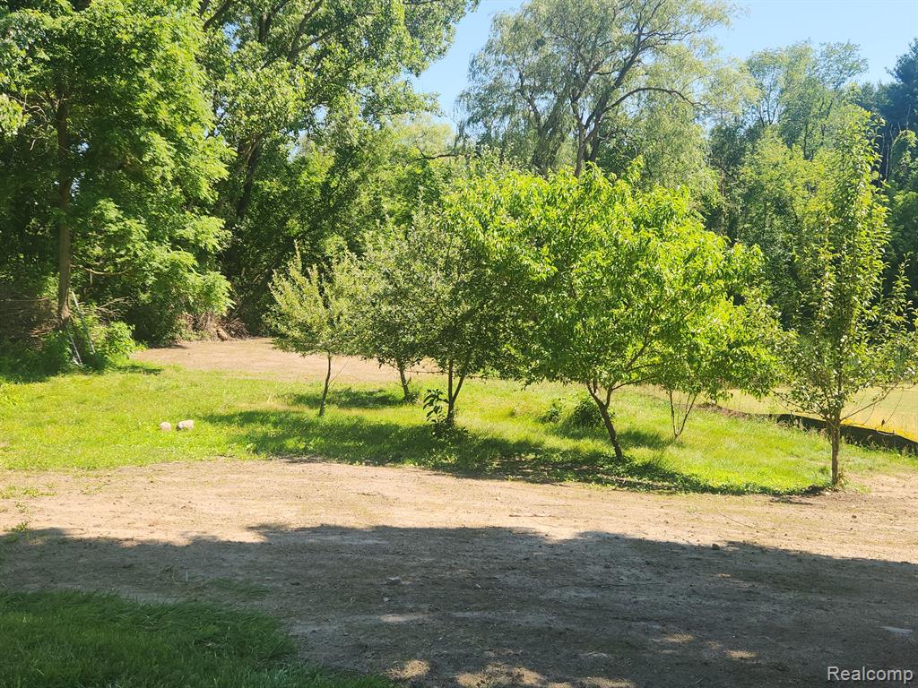 3255 West Frances Road Mount Morris, MI 48458 - Photo 15 of 17