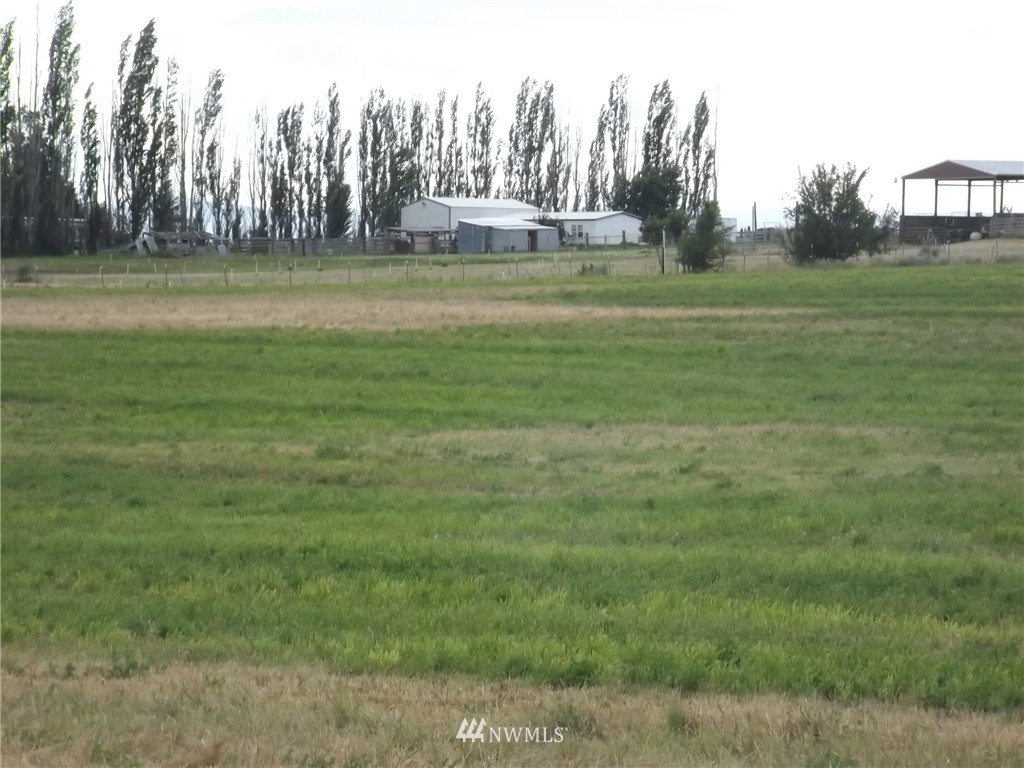 2-3 4 Engh Road Omak, WA 98841 - Photo 9 of 18 Gallery Image 9