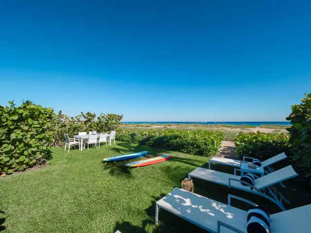 $9,995,000 | 1435 North Ocean Way, Palm Beach, FL 33480