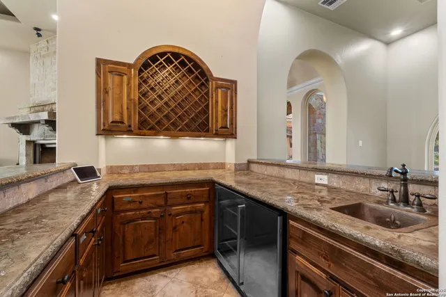 $1,100,000 | 31113 Knotty Grv Drive, Boerne, TX 78015