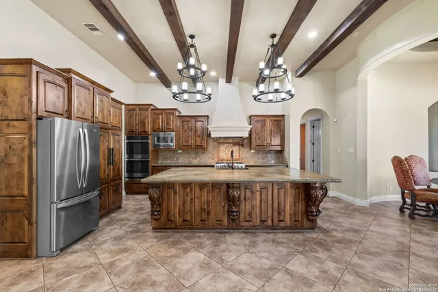 $1,100,000 | 31113 Knotty Grv Drive, Boerne, TX 78015