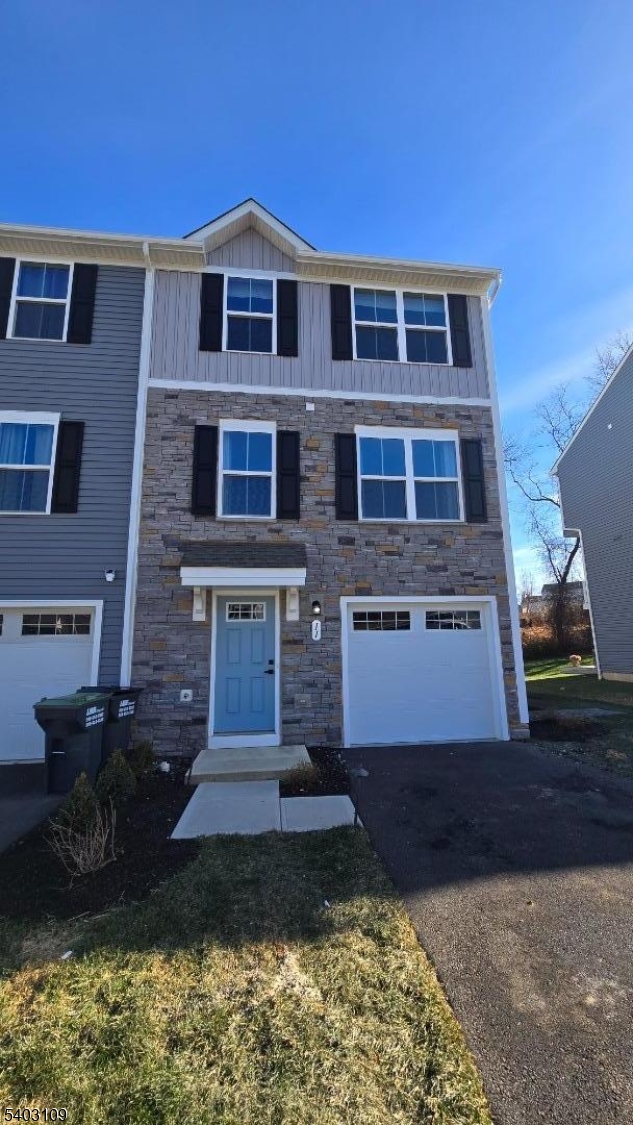 11 Limestone Boulevard Washington, NJ 07882 - Photo 1 of 18 a front view of a house