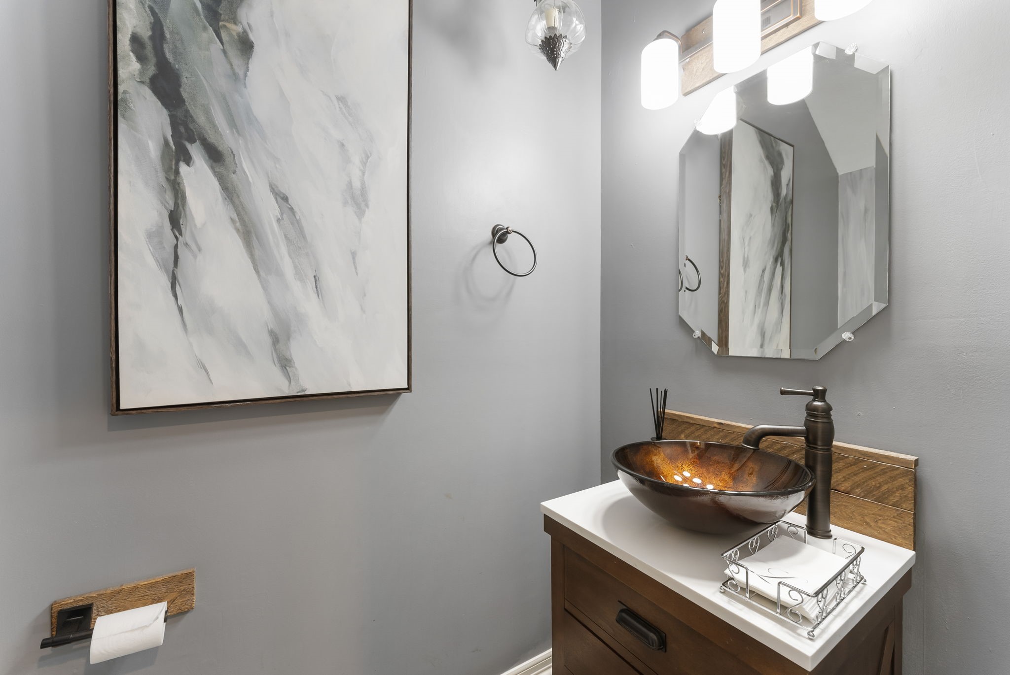 12907 Ryaneagles Circle Houston, TX 77044 - Photo 7 of 48 a bathroom with a sink and a mirror