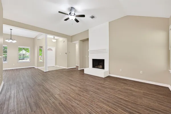 $1,795 | 11655 Lakeview Manor Drive, Willis, TX 77318