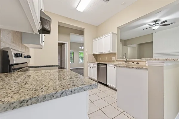 $1,795 | 11655 Lakeview Manor Drive, Willis, TX 77318