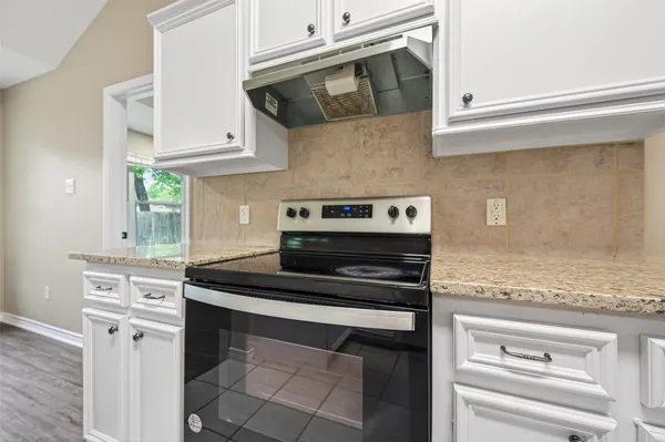 $1,795 | 11655 Lakeview Manor Drive, Willis, TX 77318