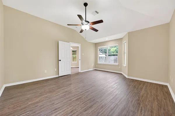 $1,795 | 11655 Lakeview Manor Drive, Willis, TX 77318