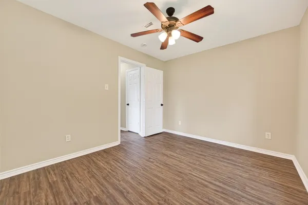 $1,795 | 11655 Lakeview Manor Drive, Willis, TX 77318