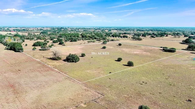 $396,000 | 200 Cr 200 Road, Weimar, TX 78962