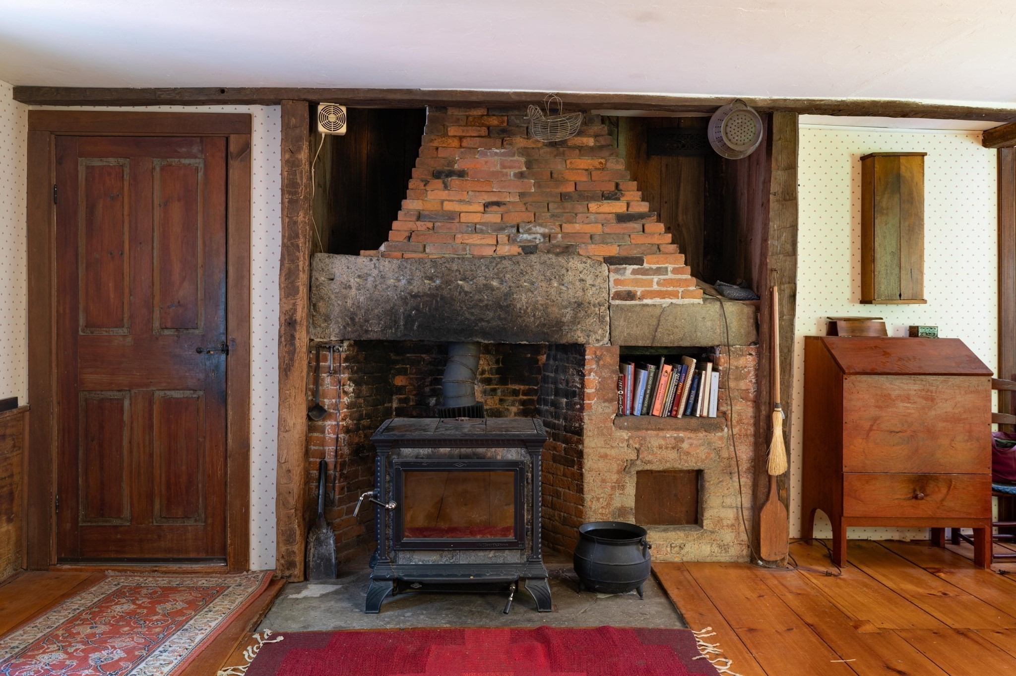 266 Turners Falls Road Montague, MA 01351 - Photo 8 of 38 Gallery Image 8
