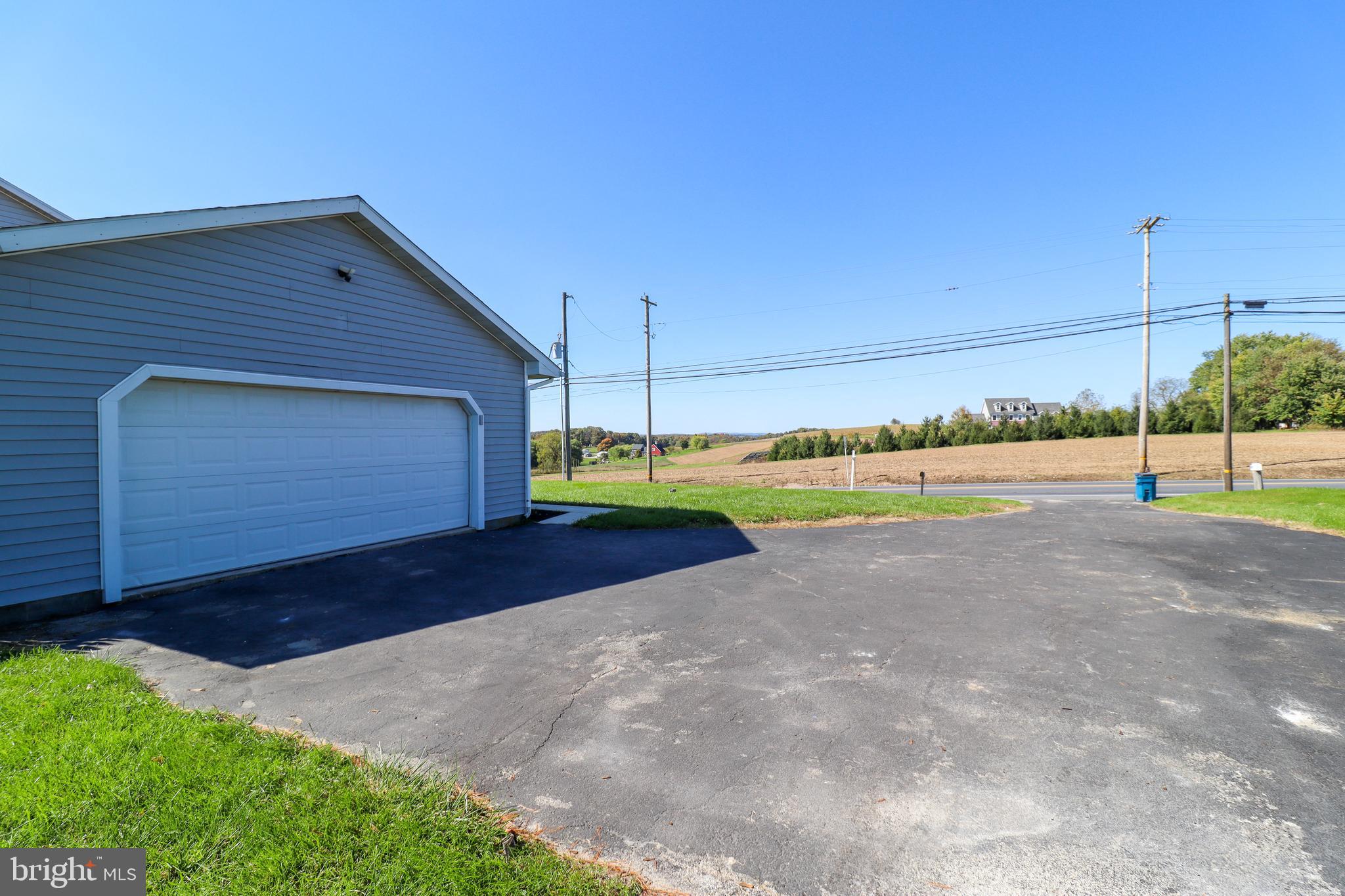690 Winterstown Road Red Lion, PA 17356 - Photo 8 of 66 Gallery Image 8