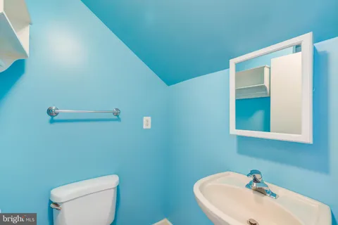 $795,000 | 6712 Langston Blvd., Unit C, Arlington, VA 22205