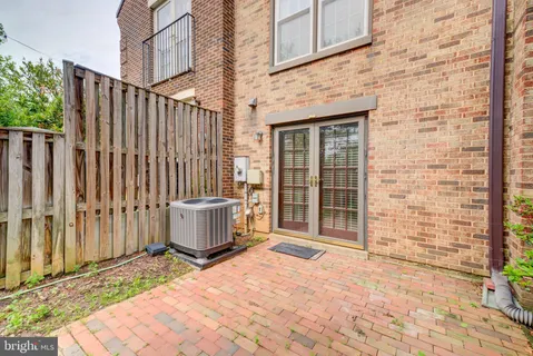 $795,000 | 6712 Langston Blvd., Unit C, Arlington, VA 22205