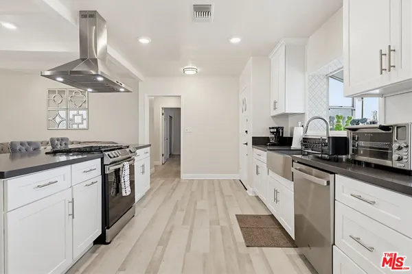 $5,700 | 9209 Paramount Boulevard, Downey, CA 90240