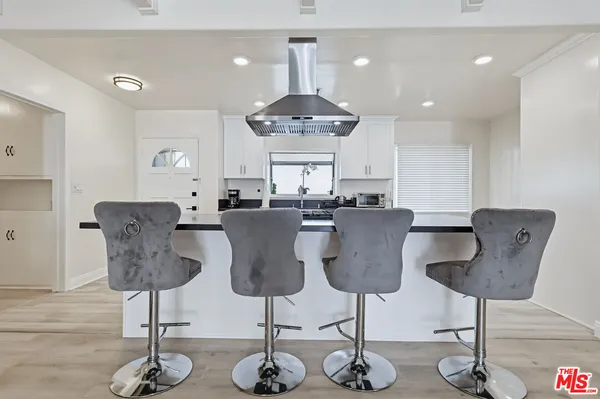 $5,700 | 9209 Paramount Boulevard, Downey, CA 90240