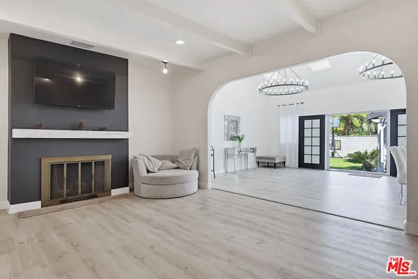 $5,700 | 9209 Paramount Boulevard, Downey, CA 90240