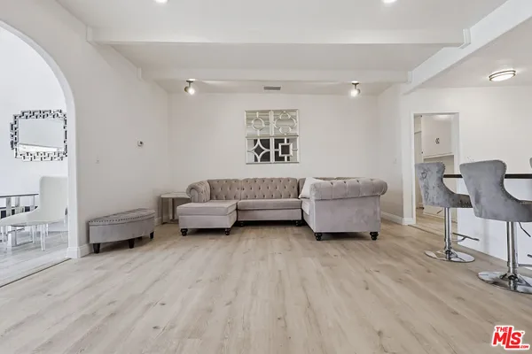 $5,700 | 9209 Paramount Boulevard, Downey, CA 90240