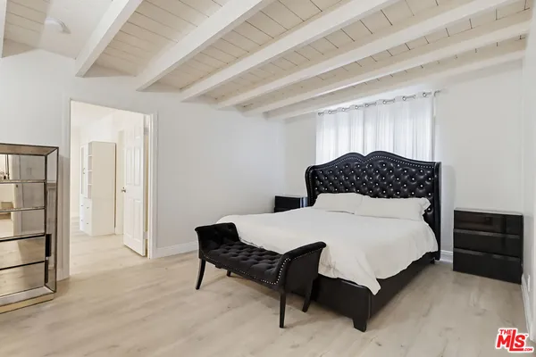 $5,700 | 9209 Paramount Boulevard, Downey, CA 90240